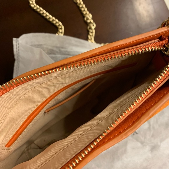 Zara Orange Suede Leather bag with gold chain - Picture 4 of 11